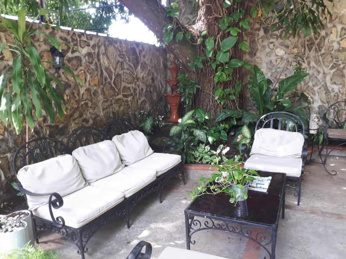 Hotel Alcaldeza - Garden House Maria Guadalupe Santo Domingo Exteriör bild